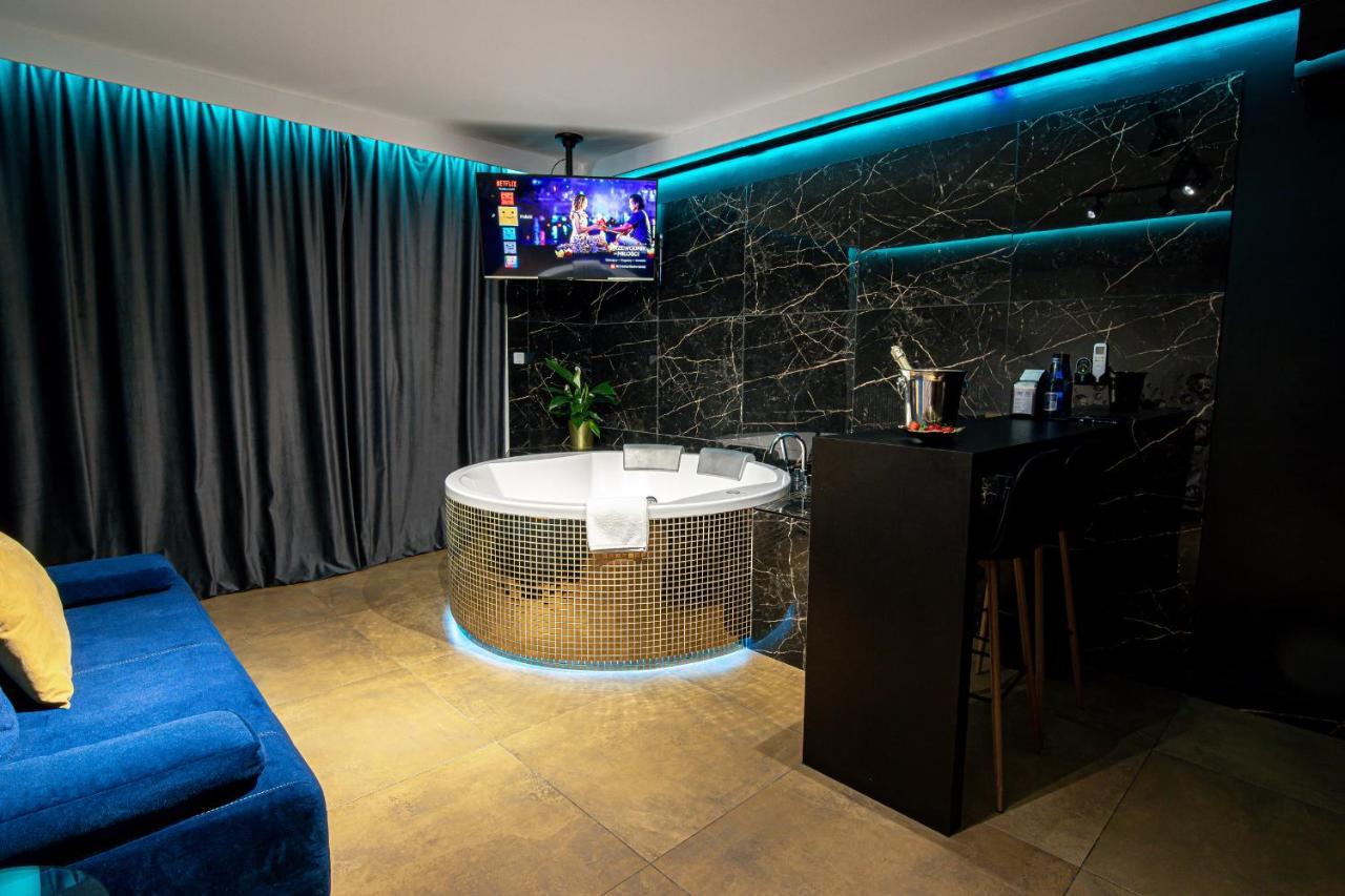 Jacuzzi Glass-House Central Station Cracovia Exterior foto